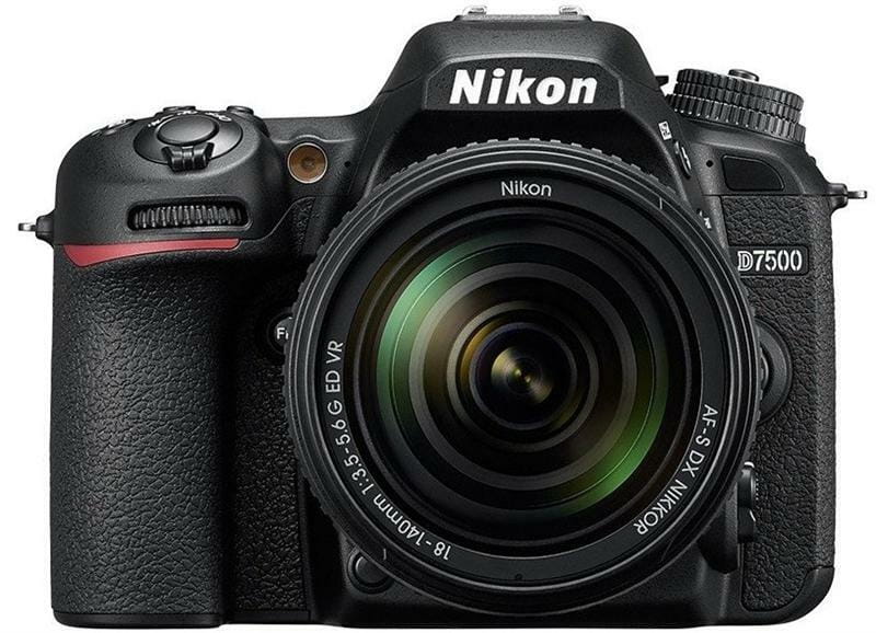 Дзеркальна фотокамера Nikon D7500 + 18-140VR KIT Black (VBA510K002)