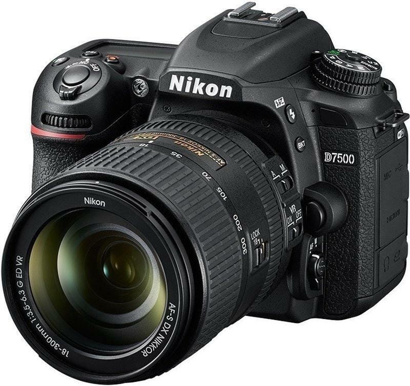Дзеркальна фотокамера Nikon D7500 + 18-140VR KIT Black (VBA510K002)