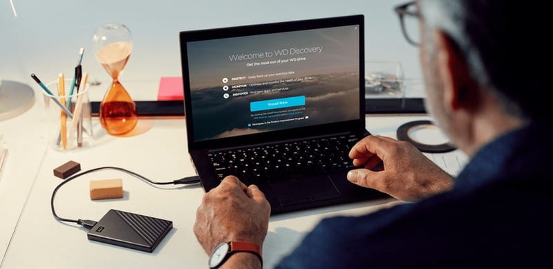 Внешний жесткий диск 2.5" USB 1.0TB WD My Passport Black (WDBYVG0010BBK-WESN)