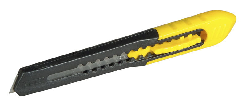 Нож STANLEY висувне лезо шириною 9мм, довжина ножа 130мм (0-10-150)