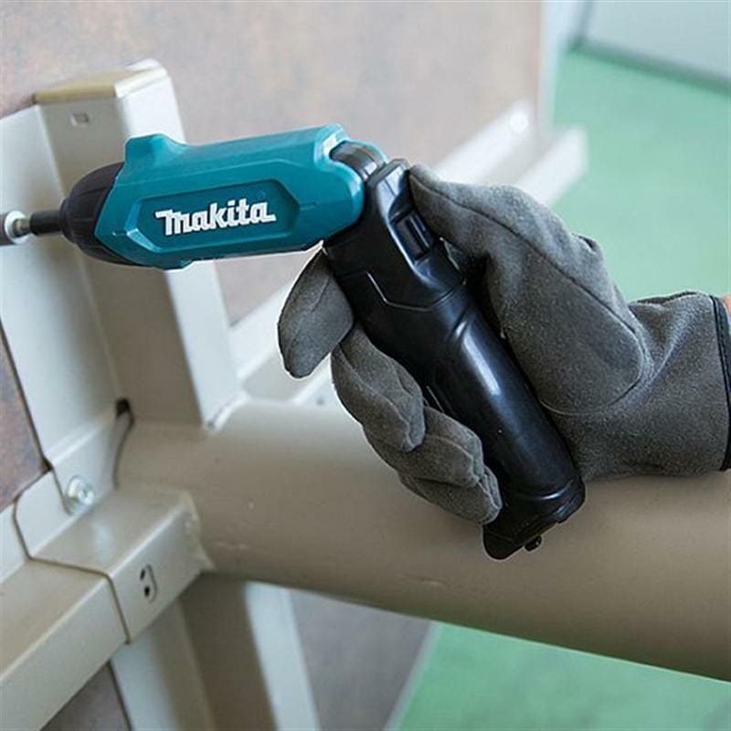 Электроотвертка Makita DF001DW