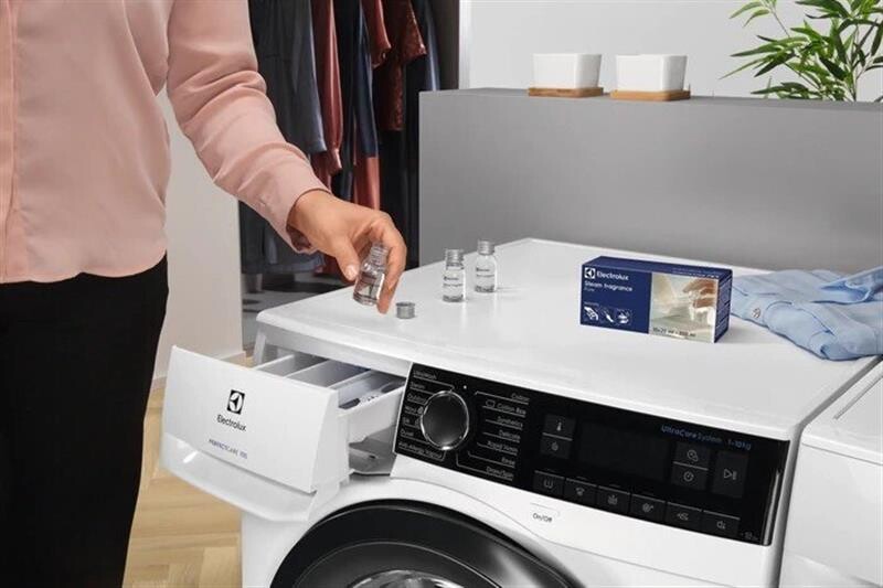 Пральна машина з сушкою Electrolux EW9W161BUC