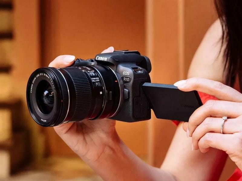 Цифрова фотокамера Canon EOS R10 + RF-S 18-150 IS STM (5331C048)