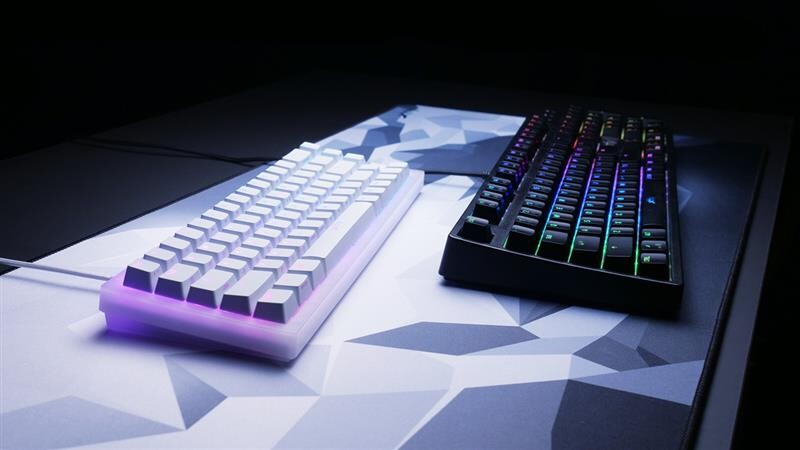 Клавіатура Xtrfy K5 RGB Kailh Red Hot-swap White (K5-RGB-CPT-TPWHITE-R-UKR)