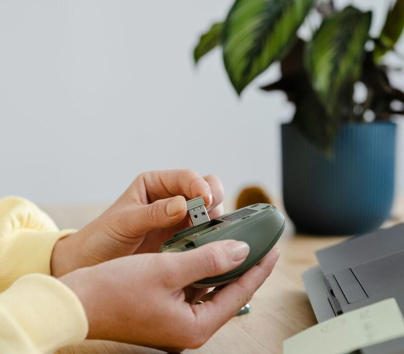 Мышь беспроводная Trust Yvi+ Silent Eco Green (24552)