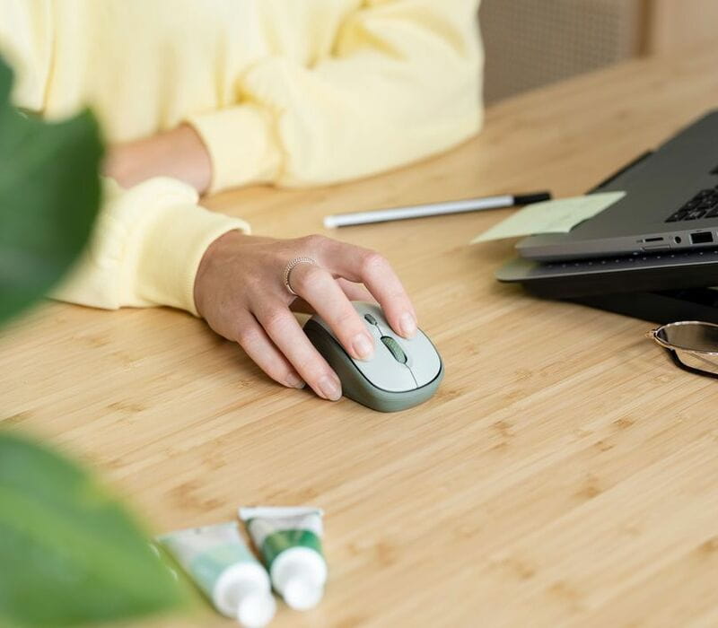 Мышь беспроводная Trust Yvi+ Silent Eco Green (24552)