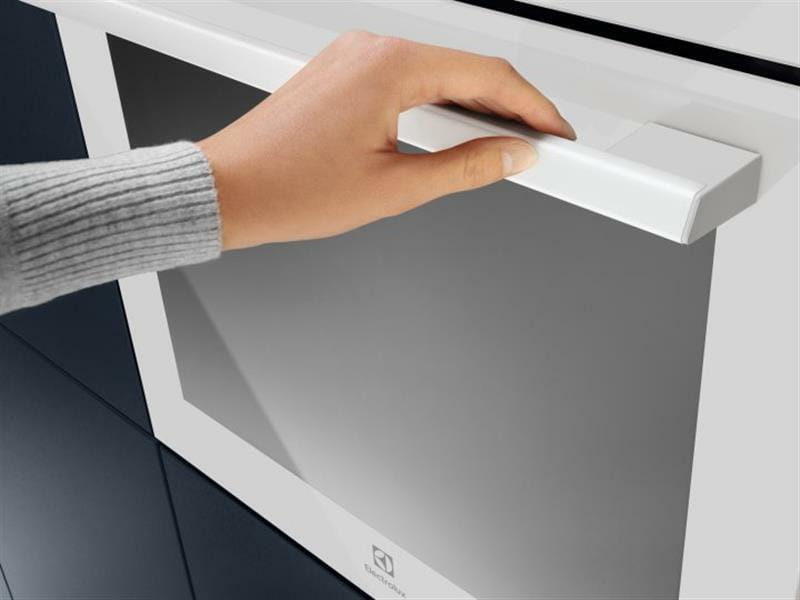 Духовой шкаф Electrolux EOF5C50BV