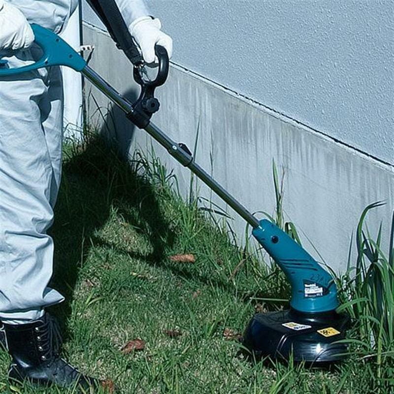 Триммер Makita UR3000